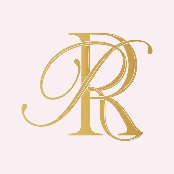 Meet your Posher, Rosanna - Picture 1 of 1